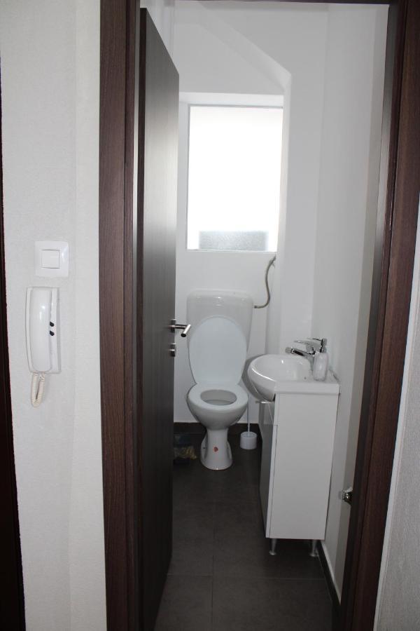 Apartman Lovro Fiume Esterno foto